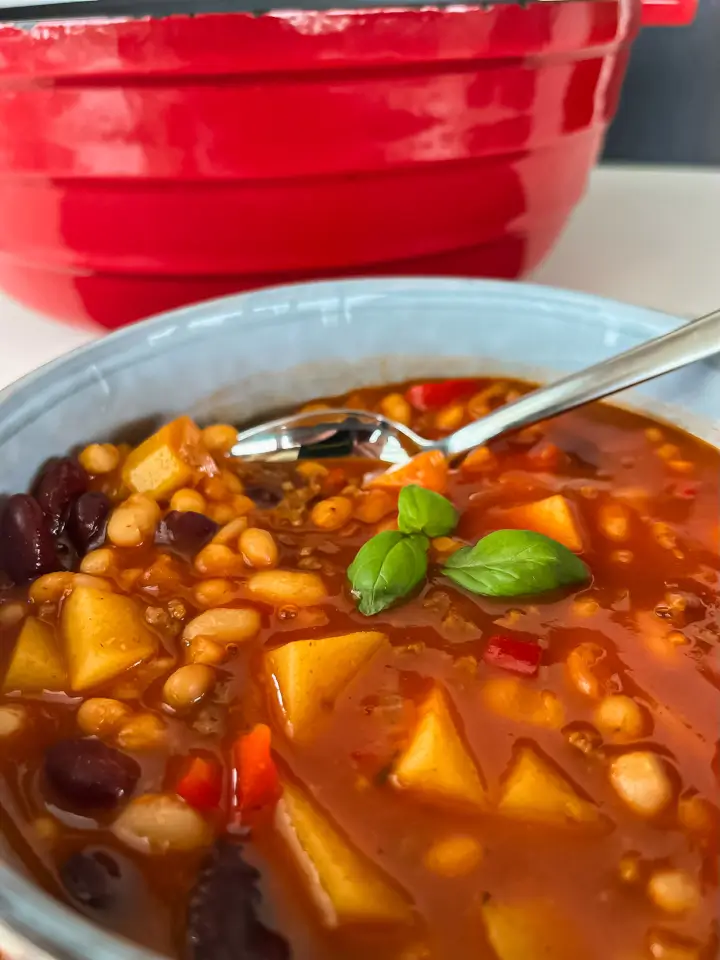 Schnelle Bohnensuppe mit Kartoffeln ♥ Köstlich!